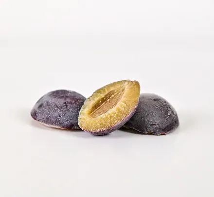 Frozen plums, halves, 2.5kg IQF