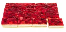 Strawberry cake with whipped cream, 1.8kg, LM